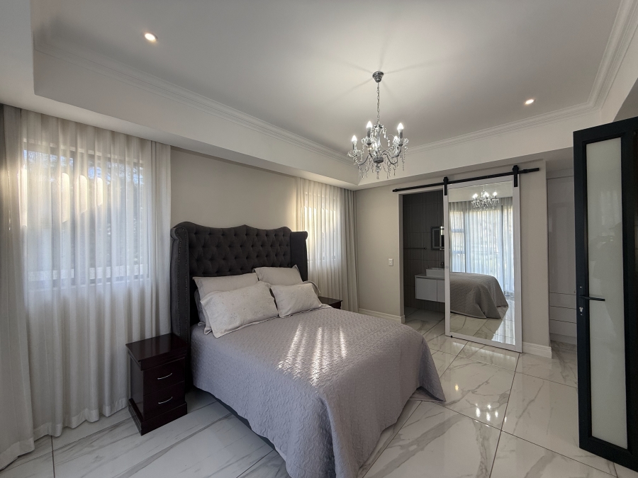 5 Bedroom Property for Sale in The Islands Estates North West